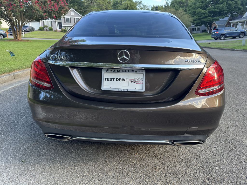 2015 Mercedes-Benz C-Class Image 6