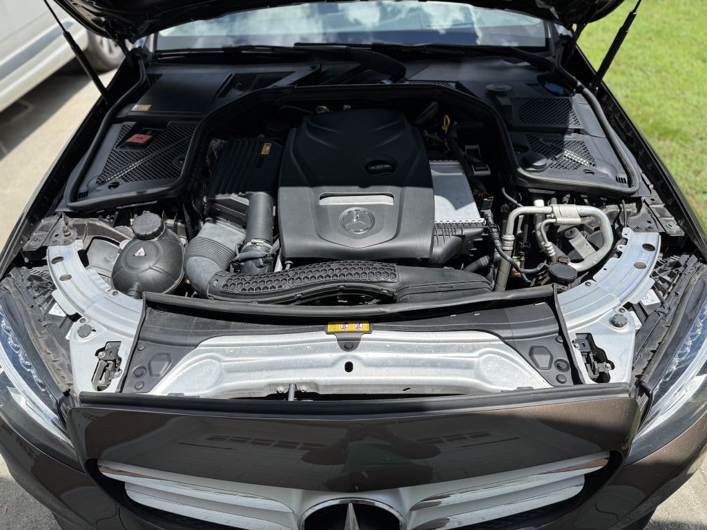 2015 Mercedes-Benz C-Class Image 20