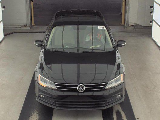 2015 Volkswagen Jetta Image 2