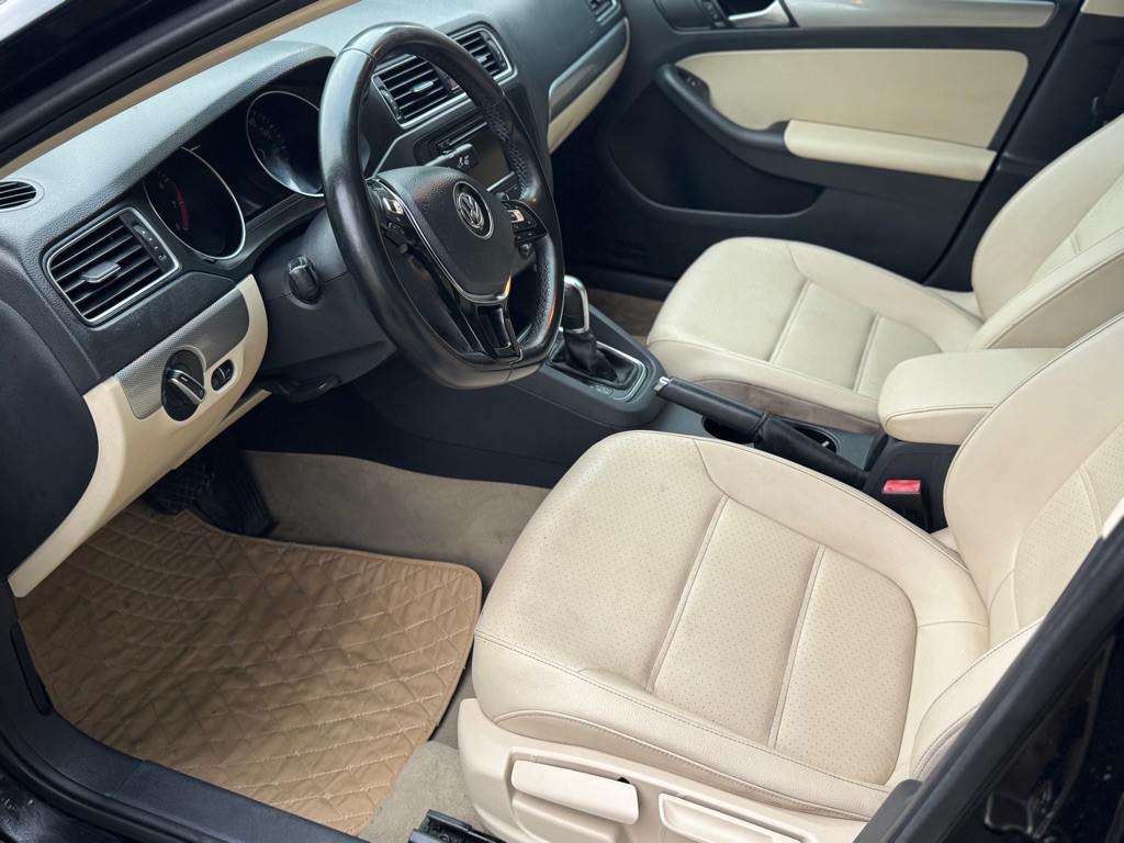 2015 Volkswagen Jetta Image 10