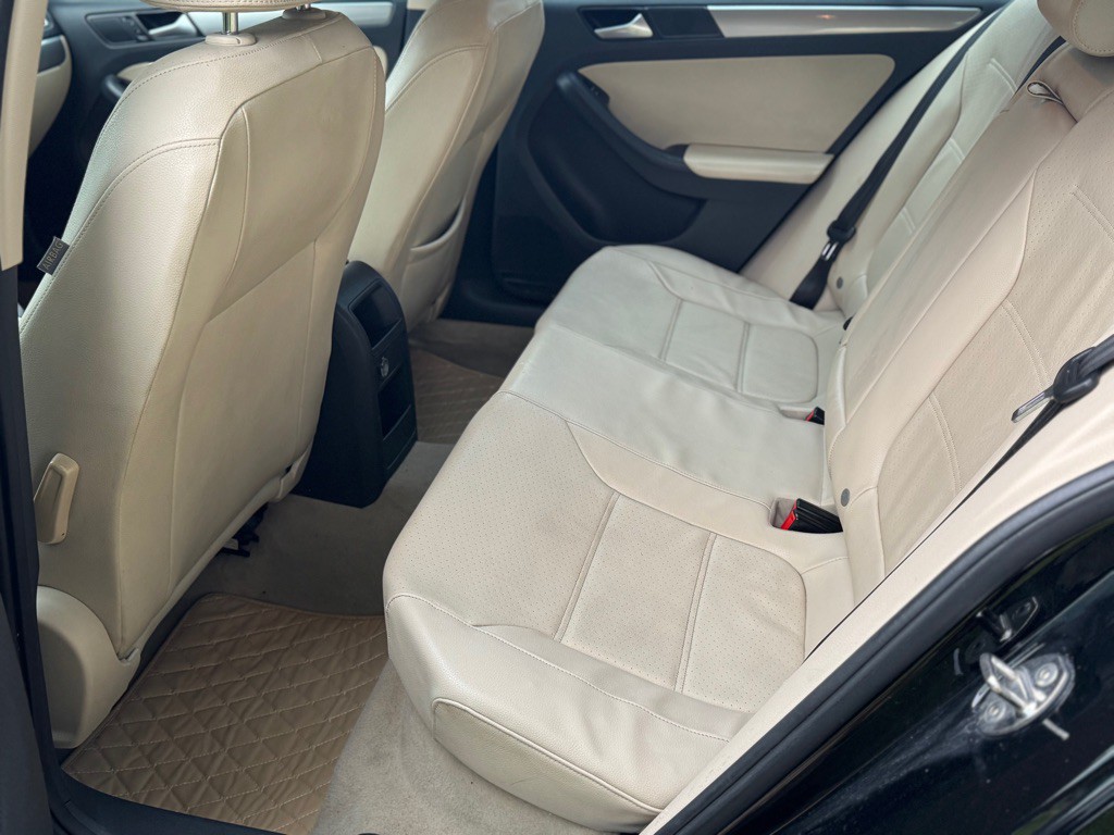 2015 Volkswagen Jetta Image 12