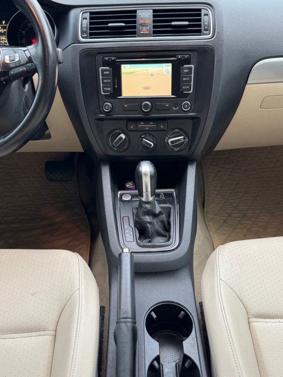 2015 Volkswagen Jetta Image 20