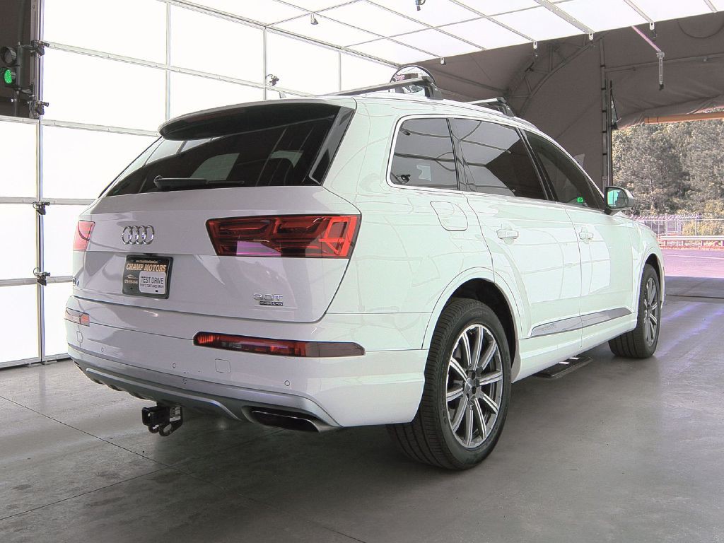 2017 Audi Q7 Image 5