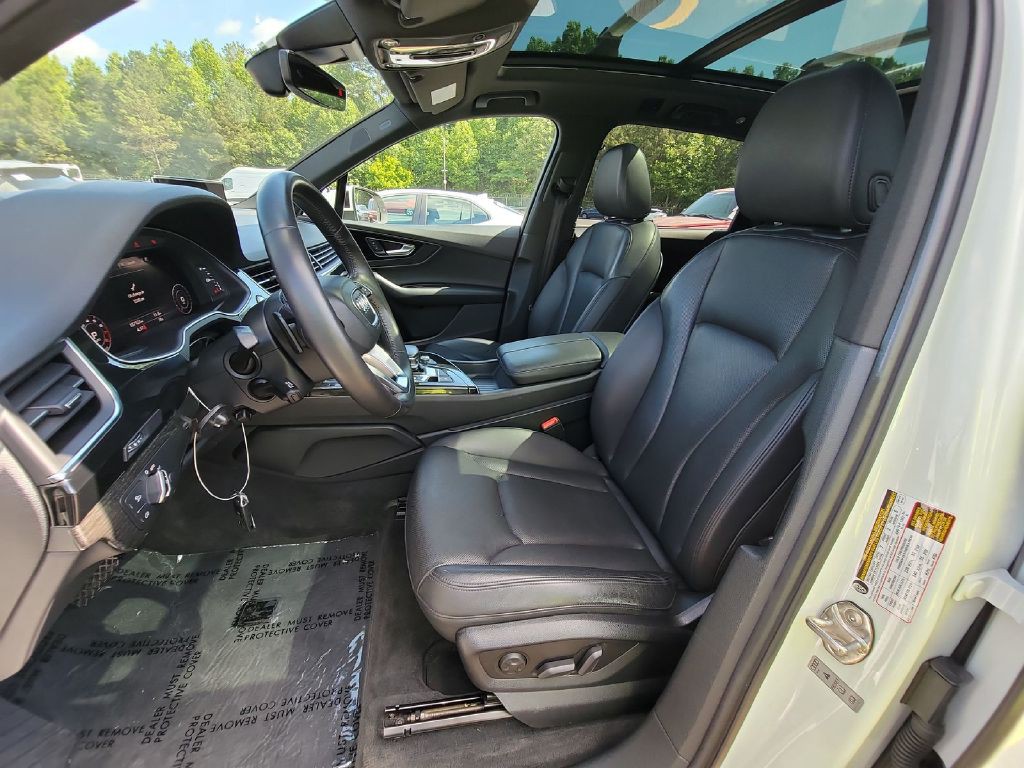 2017 Audi Q7 Image 12