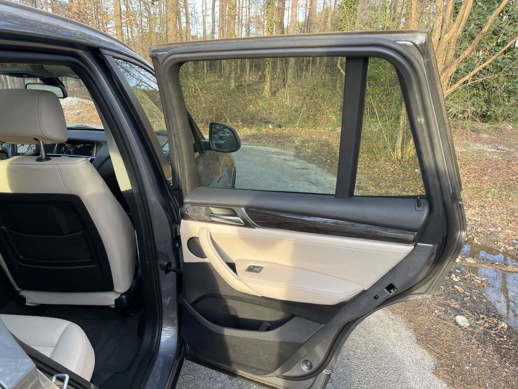 2016 BMW X3 Image 17
