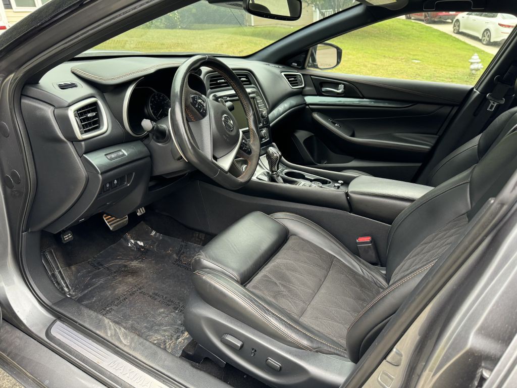 2019 Nissan Maxima Image 11