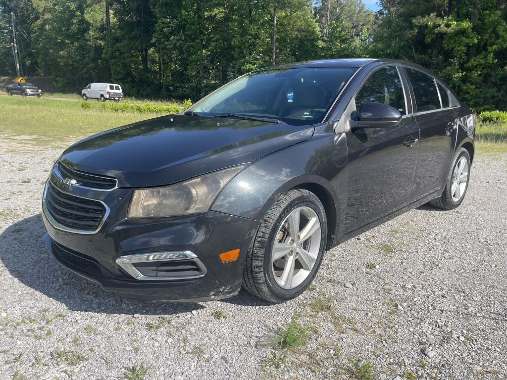 2015 Chevrolet Cruze Image 2
