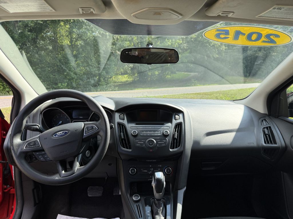 2015 Ford Focus Image 6