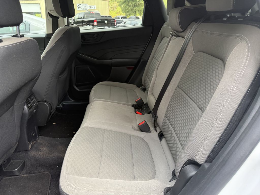 2022 Ford Escape Image 8