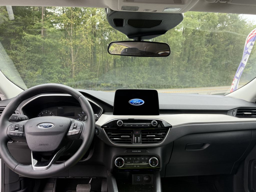 2022 Ford Escape Image 9