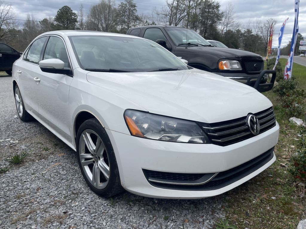 2014 Volkswagen Passat Image 1