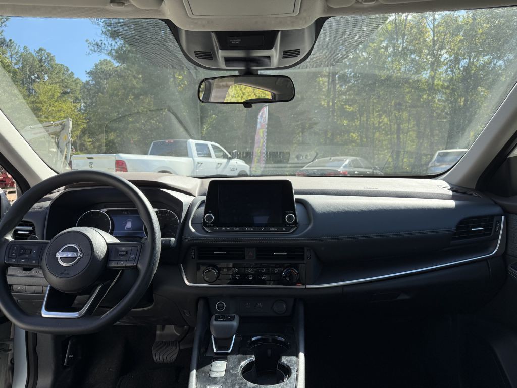 2022 Nissan Rogue Image 9