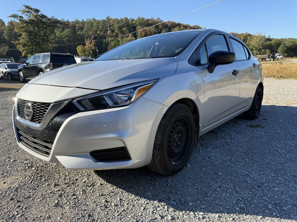 2022 Nissan Versa Image 3