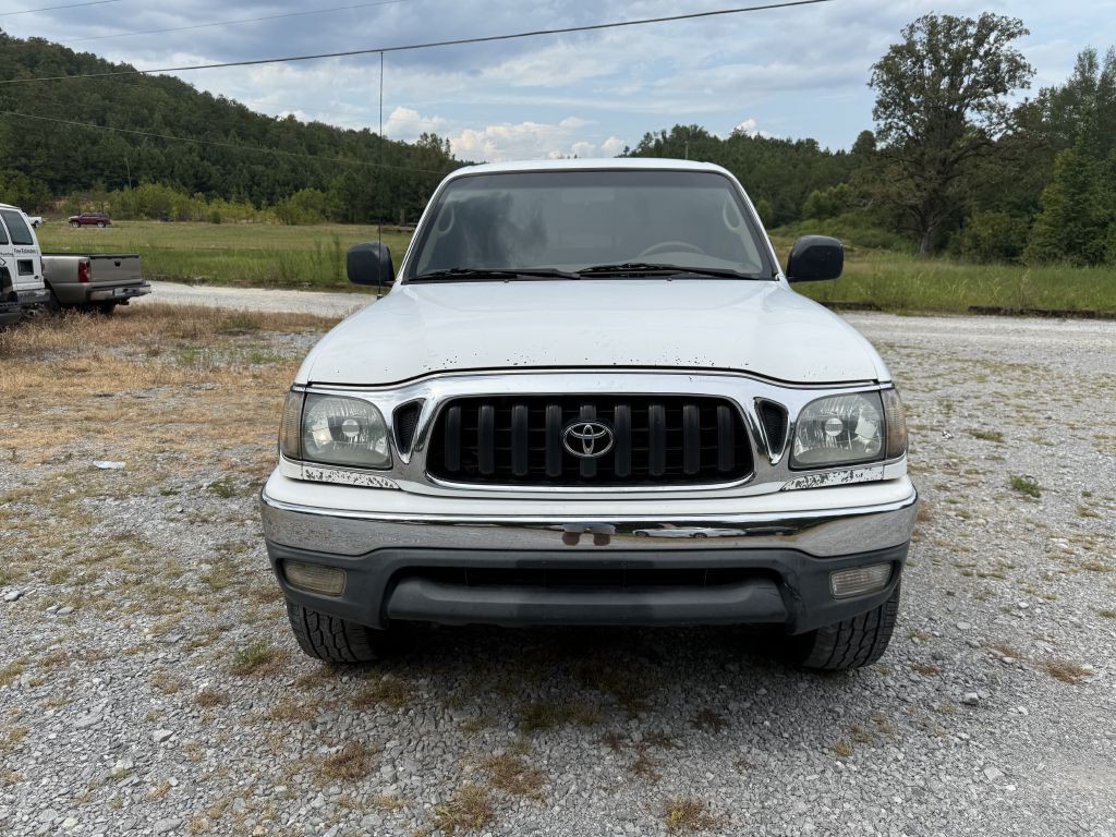 2004 Toyota Tacoma Image 2