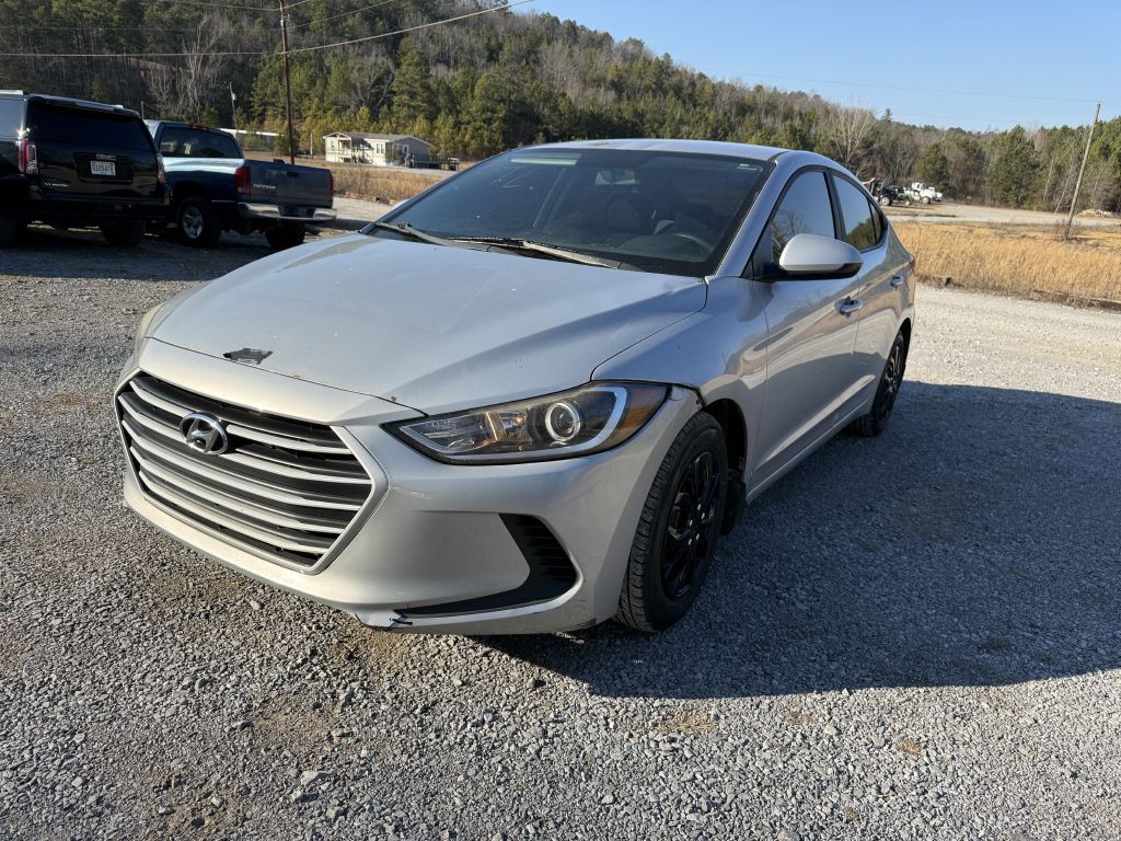 2017 Hyundai Elantra Image 2