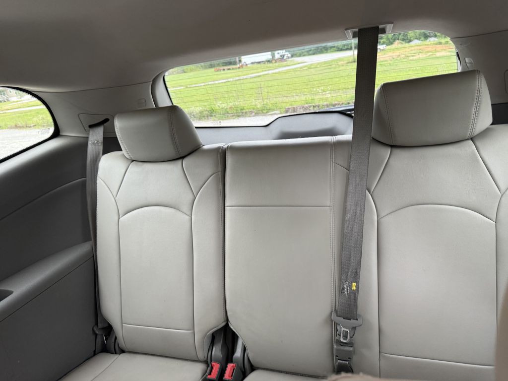 2010 Chevrolet Traverse Image 8