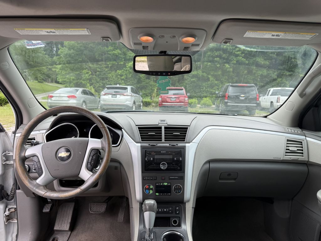 2010 Chevrolet Traverse Image 10