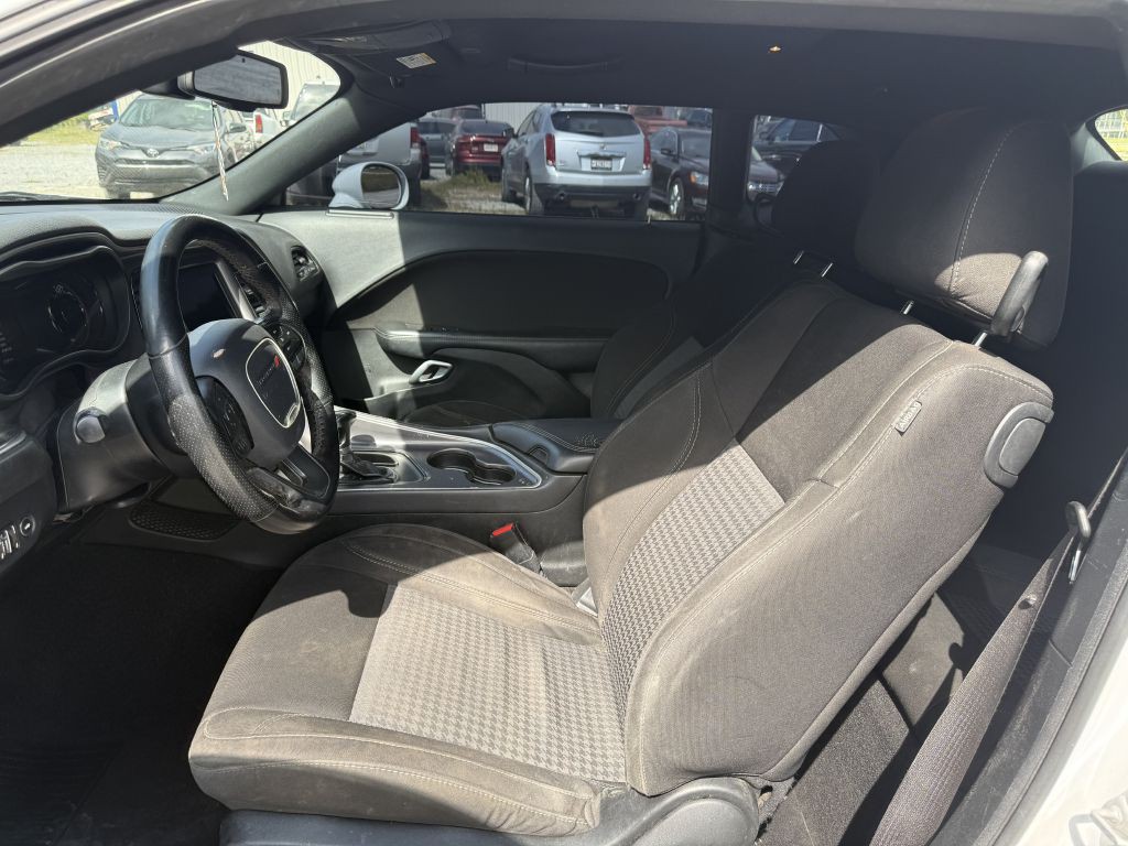 2020 Dodge Challenger Image 6