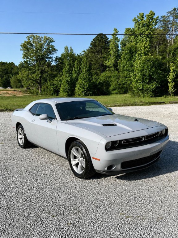 2021 Dodge Challenger Image 3