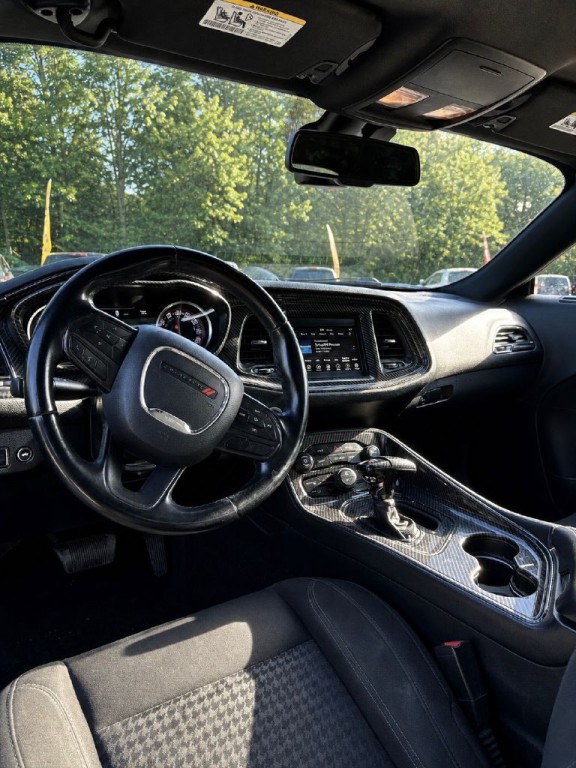 2021 Dodge Challenger Image 4