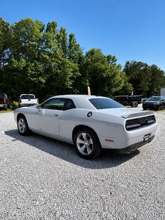 2021 Dodge Challenger Image 5