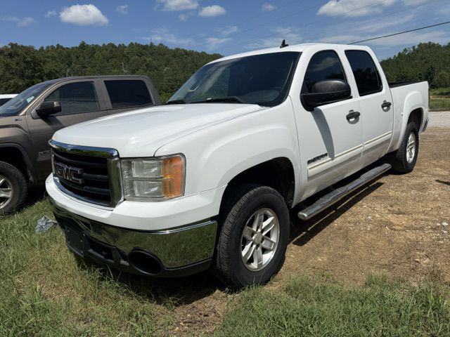 2012 GMC Sierra Image 2