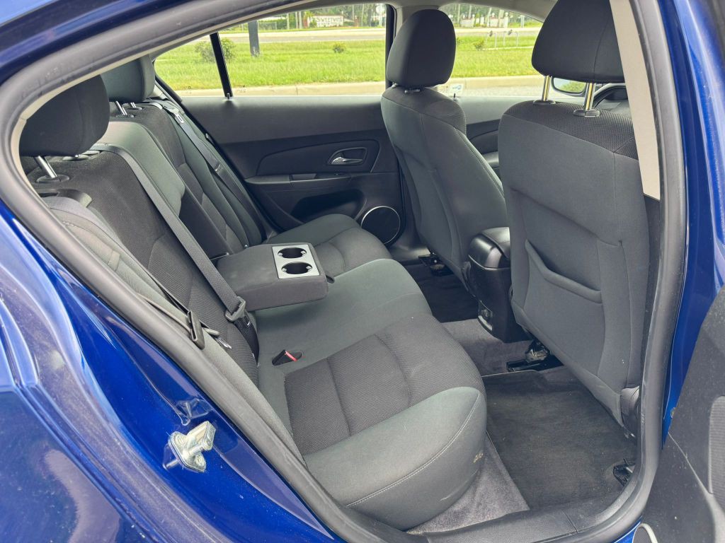 2012 Chevrolet Cruze Image 12