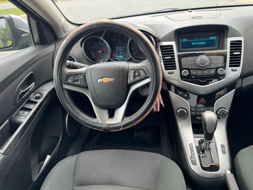2012 Chevrolet Cruze Image 14