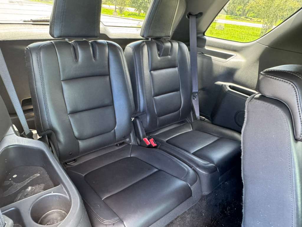 2013 Ford Explorer Image 15