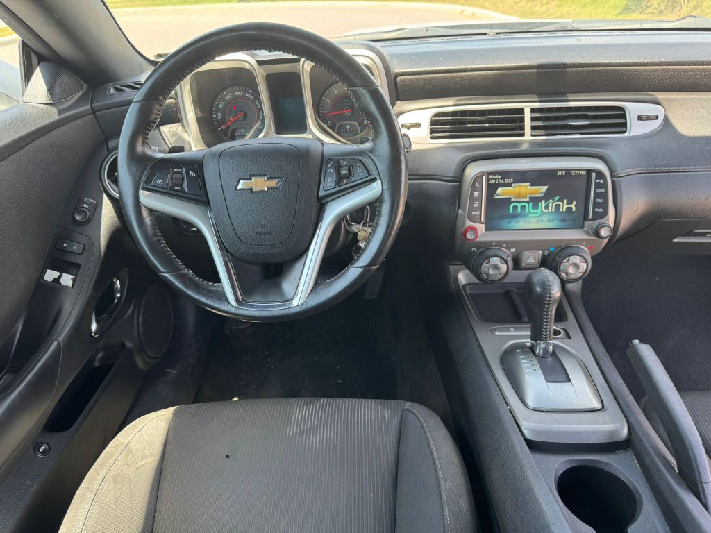 2015 Chevrolet Camaro Image 13