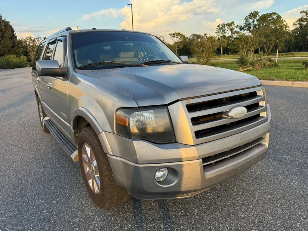 2008 Ford Expedition Image 2