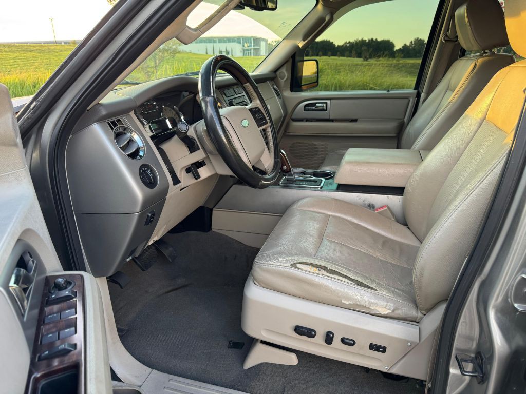 2008 Ford Expedition Image 11