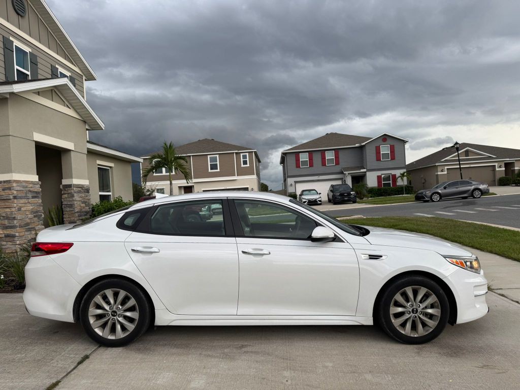 2018 Kia Optima Image 4
