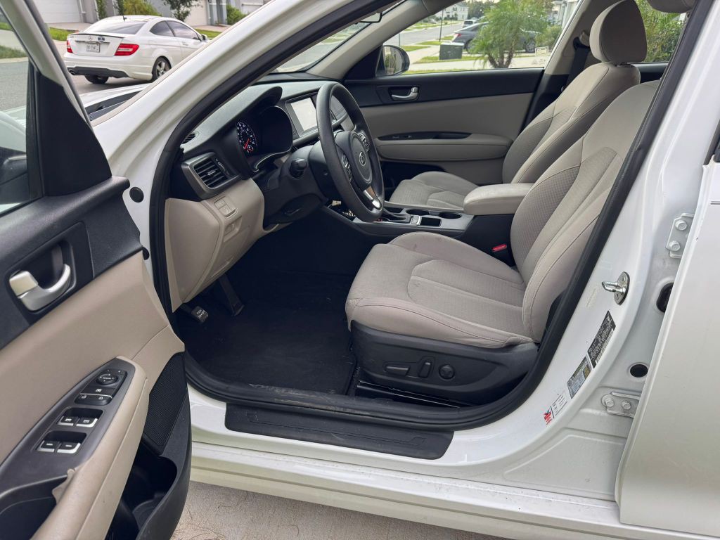 2018 Kia Optima Image 7
