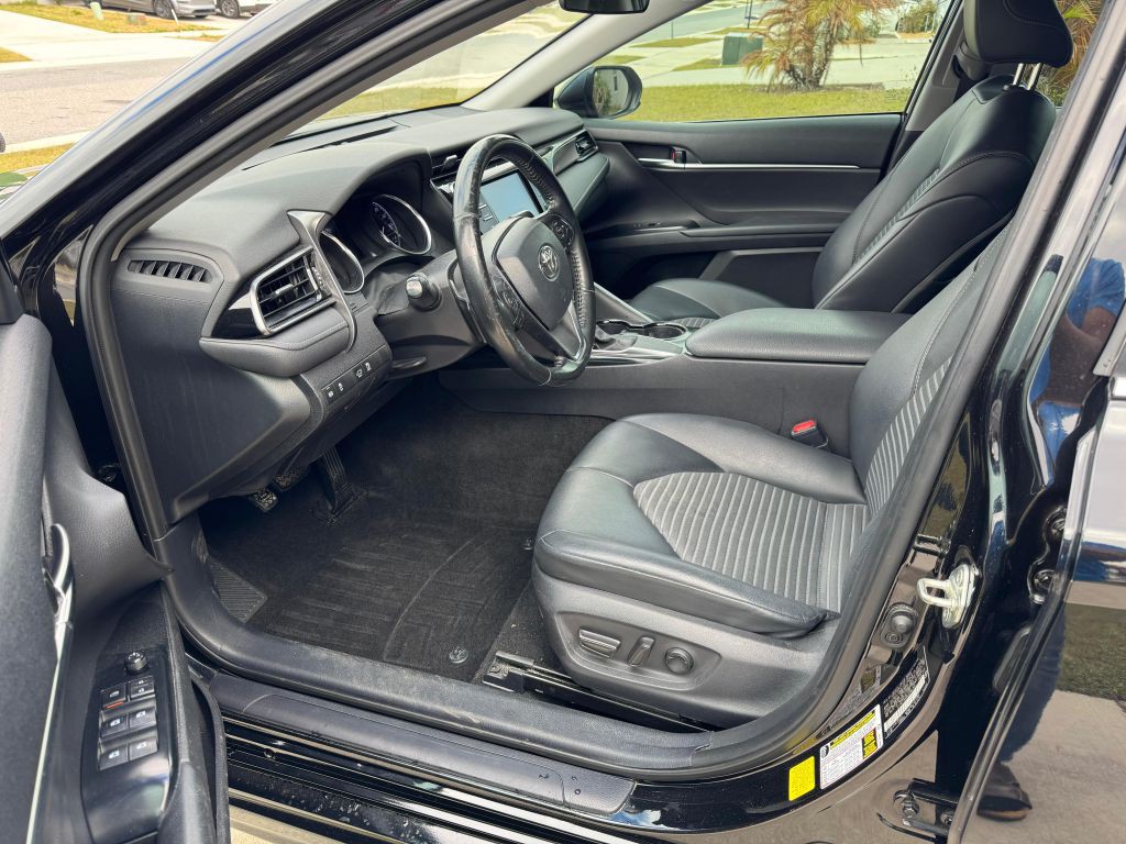 2020 Toyota Camry Image 3