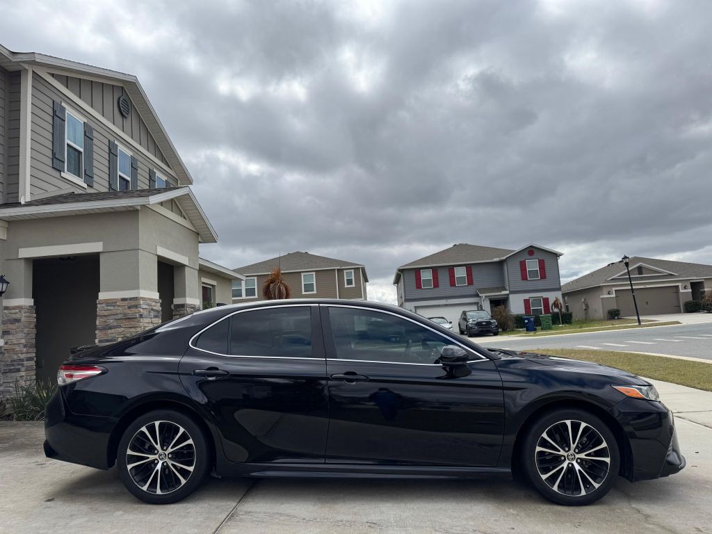 2020 Toyota Camry Image 12