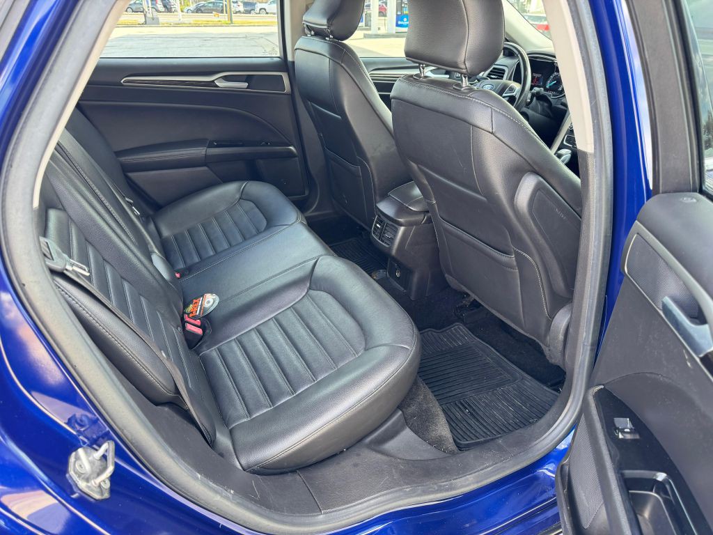 2016 Ford Fusion Image 12