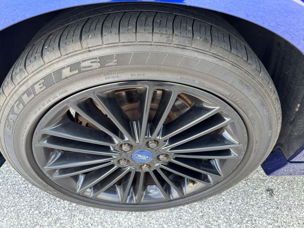 2016 Ford Fusion Image 15