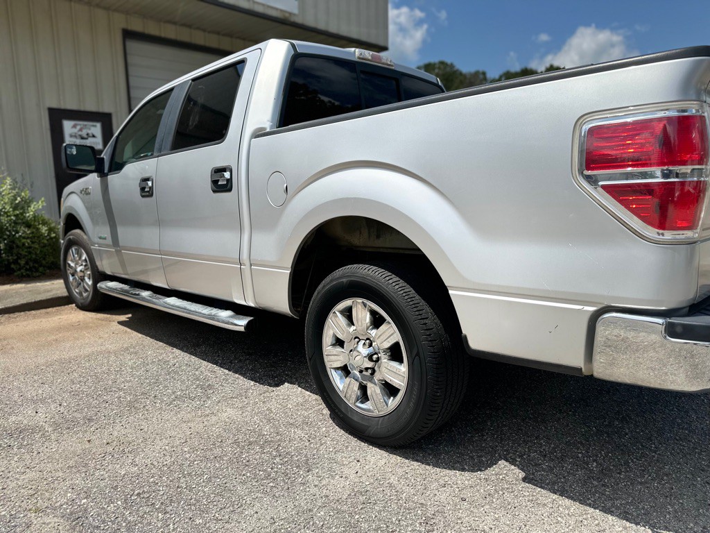 2011 Ford F-150 Image 10