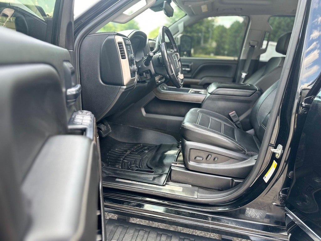 2018 GMC Sierra Image 12