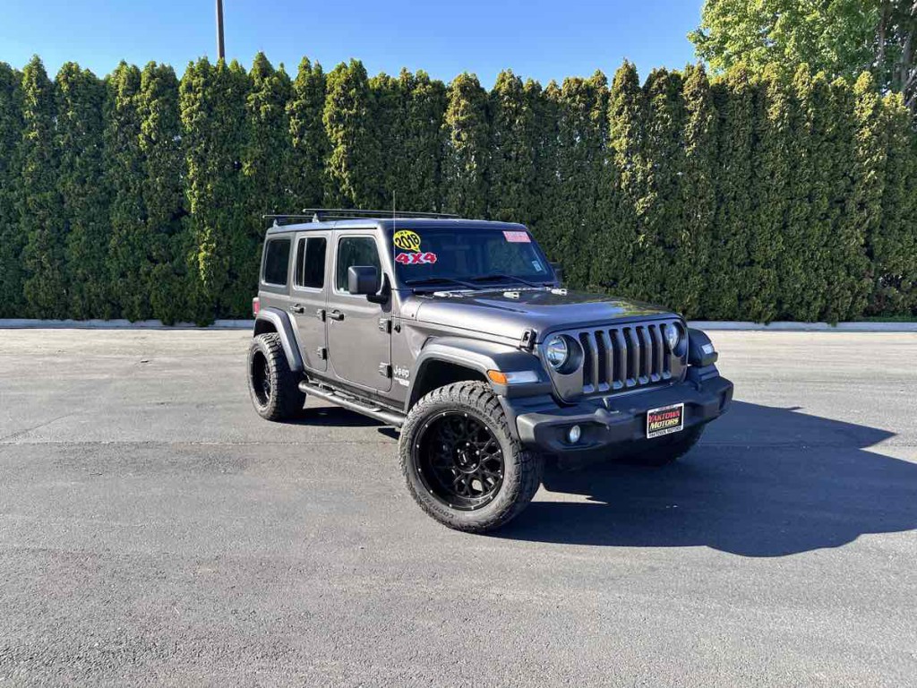 2018 Jeep Wrangler Unlimited Image 2