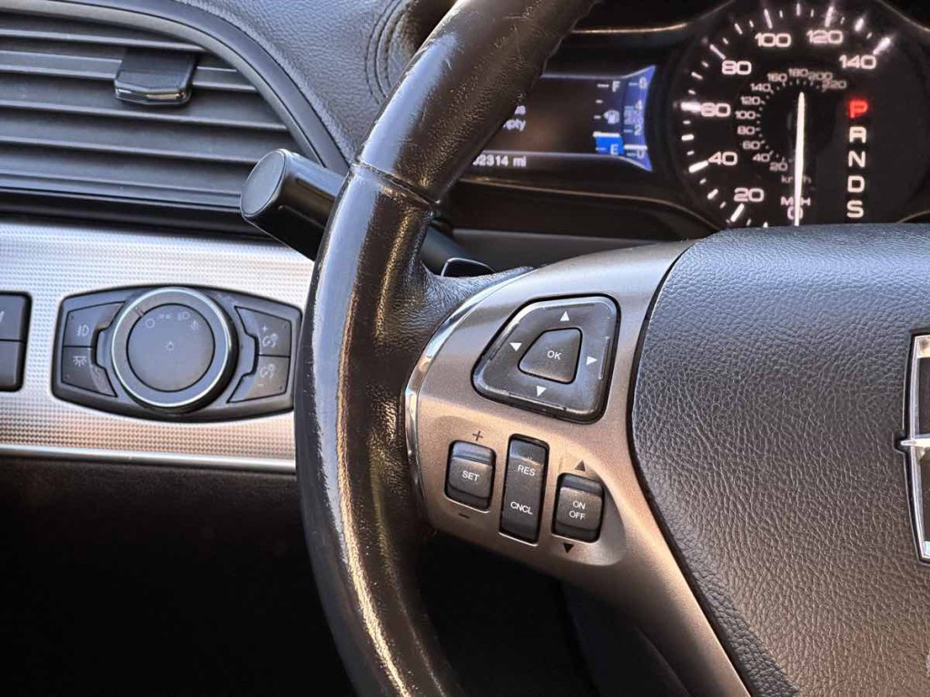 2014 Lincoln MKX Image 22