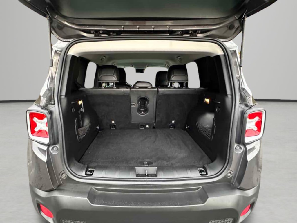 2016 Jeep Renegade Image 11