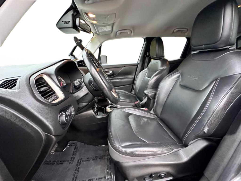 2016 Jeep Renegade Image 12