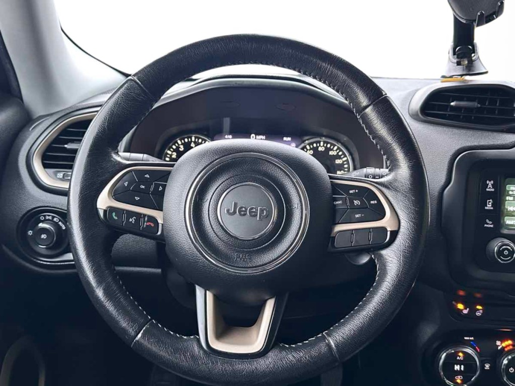 2016 Jeep Renegade Image 20