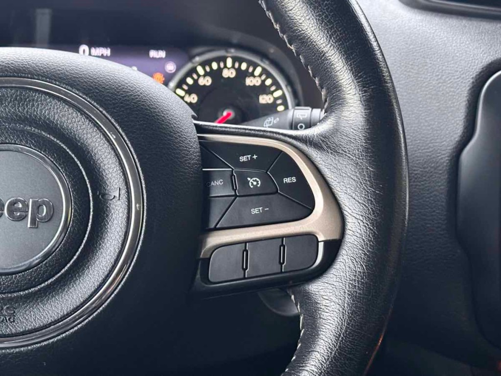 2016 Jeep Renegade Image 21