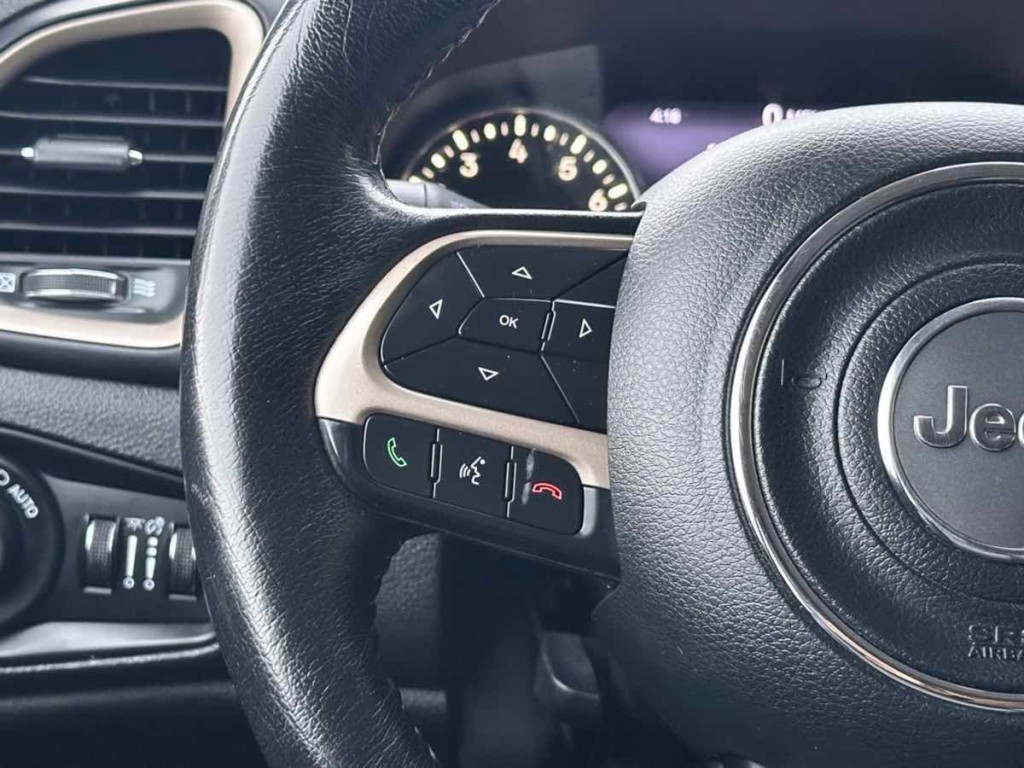2016 Jeep Renegade Image 22