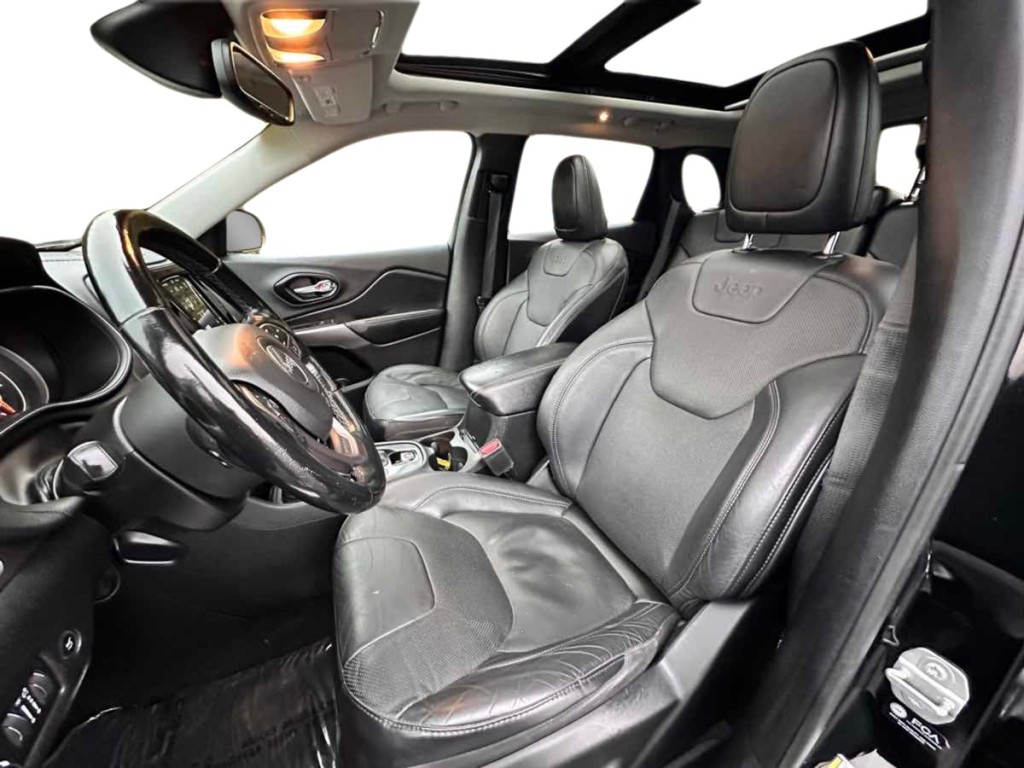 2021 Jeep Cherokee Image 12