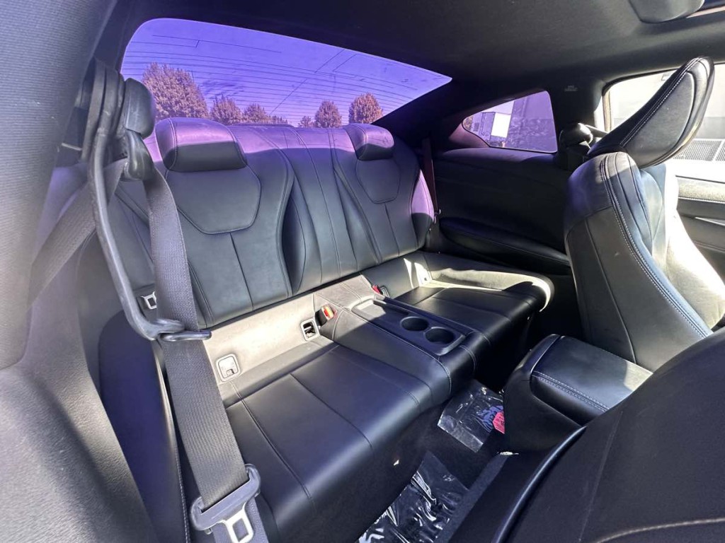 2017 INFINITI Q60 Image 15