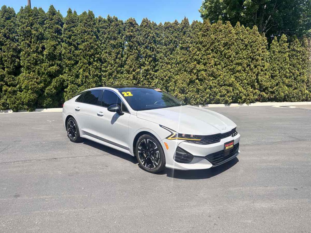 2022 Kia K5 Image 3